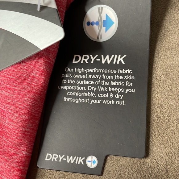 Marika Tek singlet with attached sports bra - Picture 2 of 10